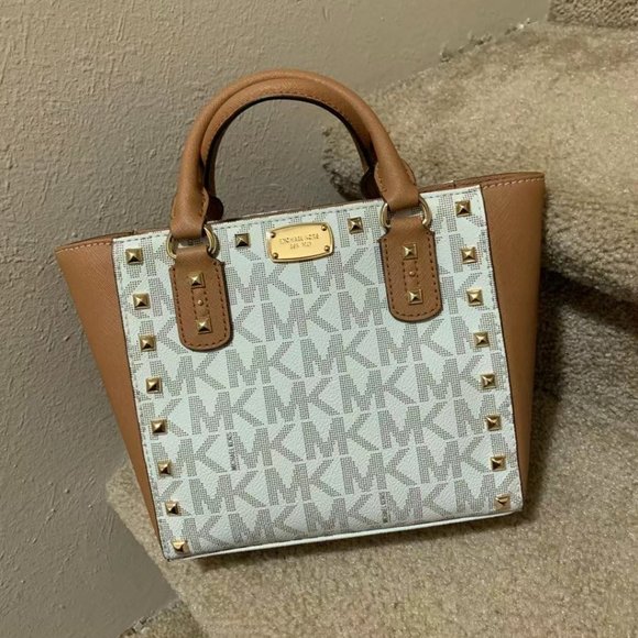 Michael Kors Sandrine Stud Mini Bag NWT - Picture 1 of 6